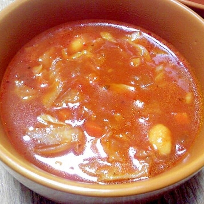 残り野菜とトマトソースで作る簡単ミネストローネ